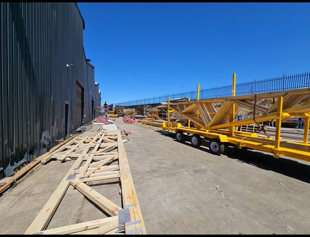 2,500M² WORKSHOP TO LET IN JET PARK